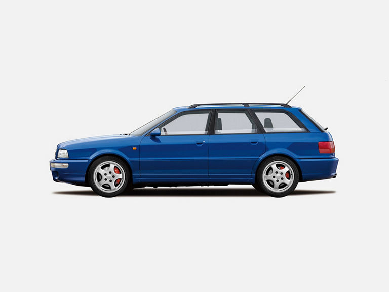 Illustration eines Avant RS 2 in Blau auf grauem Hintergrund